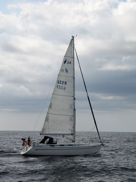 Amadeus underway to Jervis Bay